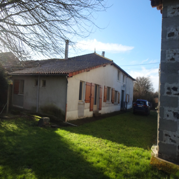 Offres de vente Maison Oradour-Fanais 16500