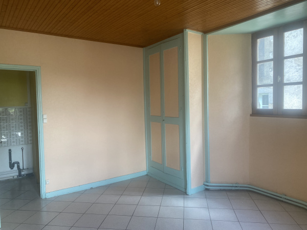Offres de location Appartement Le Dorat 87210