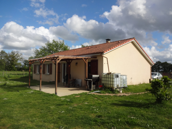 Offres de vente Maison Mézières-sur-Issoire 87330